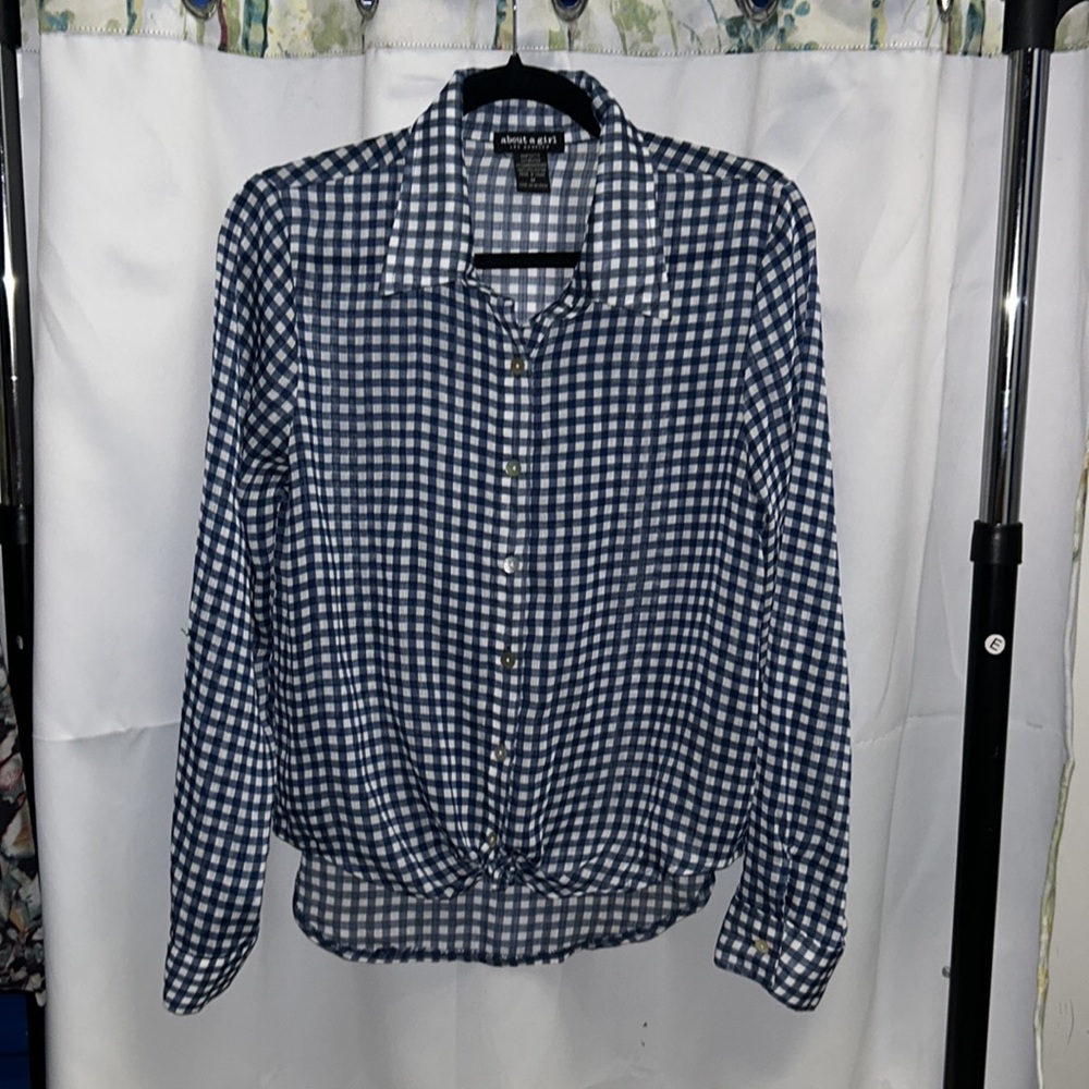 41- About A Girl Checkered Blue & White Buffalo Plaid LS Sheer Top Medium - Picture 2 of 10